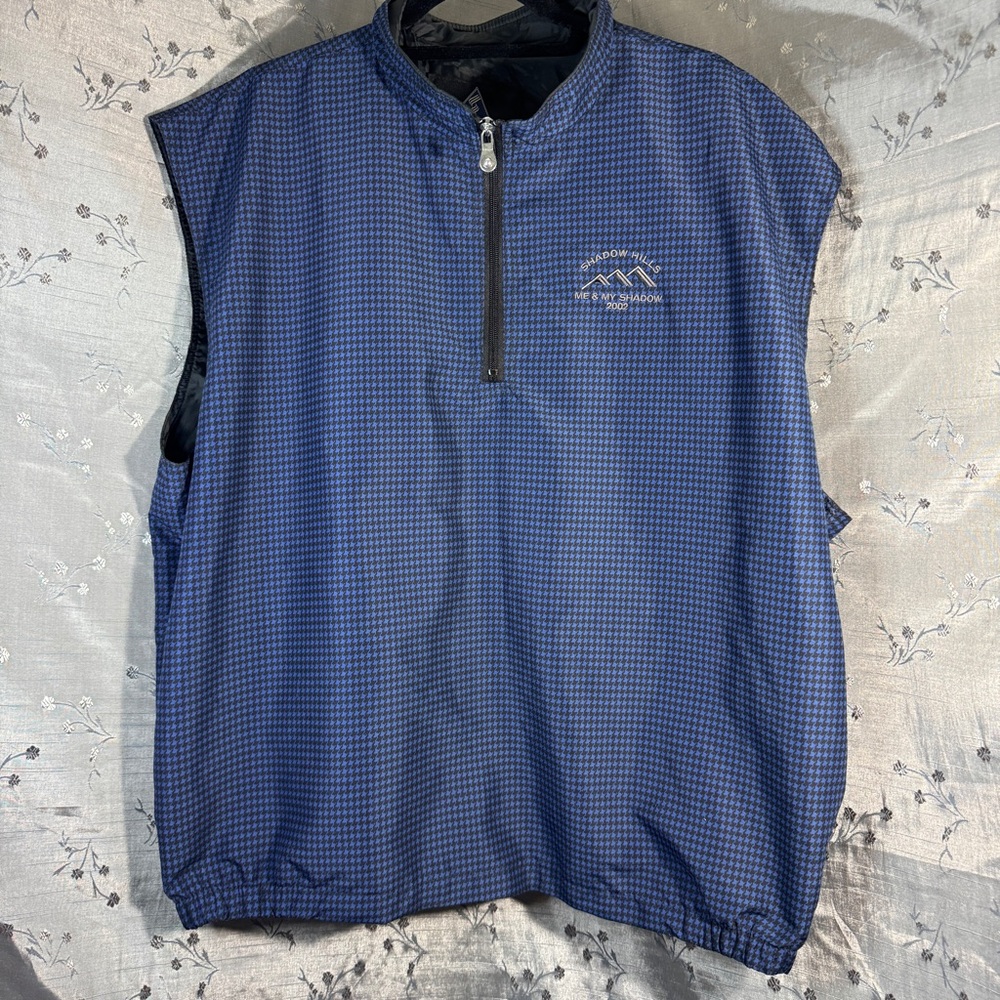 Vintage Blue and black houndstooth golf vest with zipper and pockets